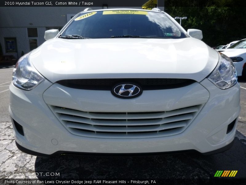 Cotton White / Taupe 2010 Hyundai Tucson GLS