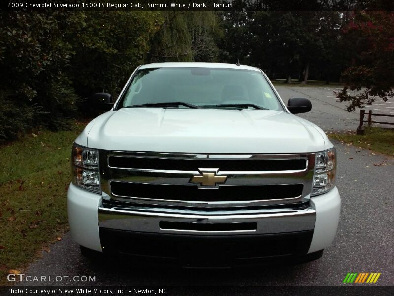 Summit White / Dark Titanium 2009 Chevrolet Silverado 1500 LS Regular Cab