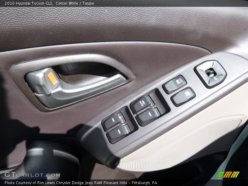 Cotton White / Taupe 2010 Hyundai Tucson GLS