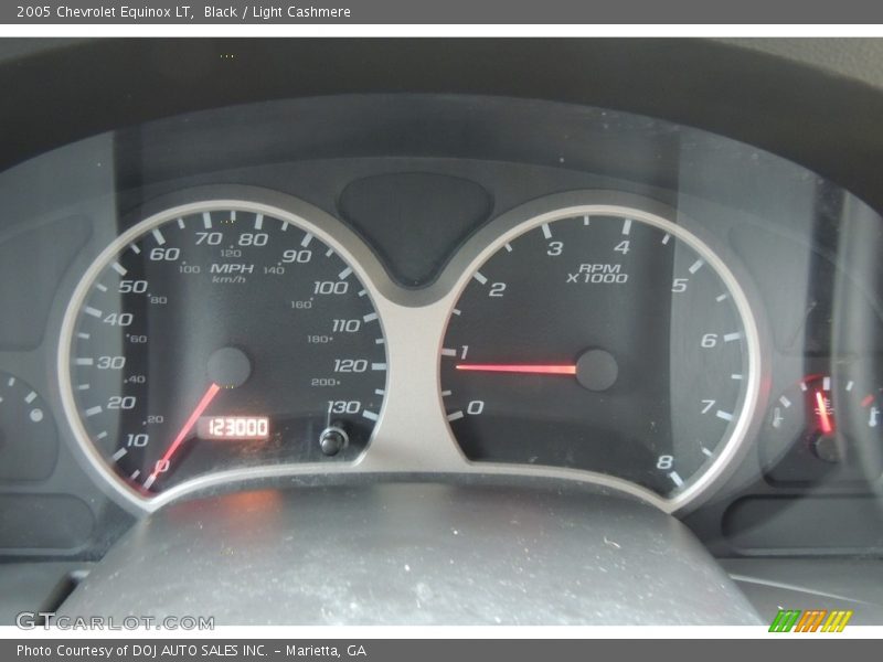 Black / Light Cashmere 2005 Chevrolet Equinox LT