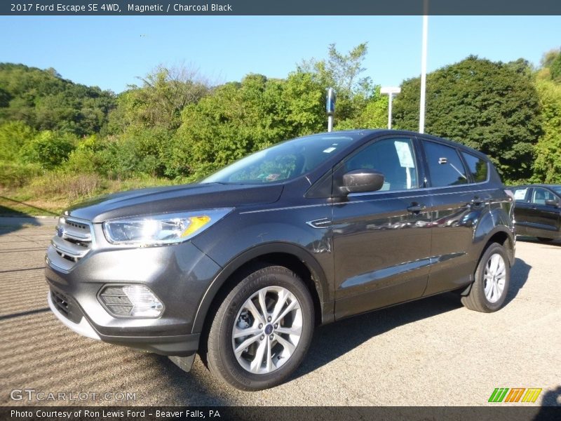 Magnetic / Charcoal Black 2017 Ford Escape SE 4WD