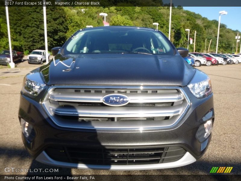 Magnetic / Charcoal Black 2017 Ford Escape SE 4WD