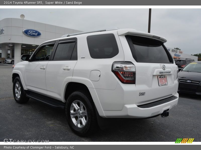 Super White / Sand Beige 2014 Toyota 4Runner SR5