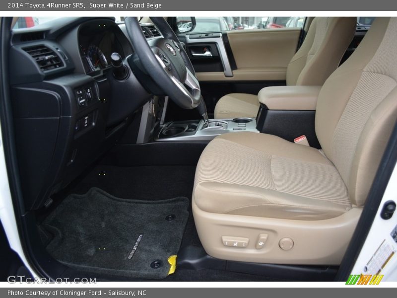 Super White / Sand Beige 2014 Toyota 4Runner SR5