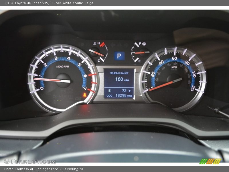 Super White / Sand Beige 2014 Toyota 4Runner SR5