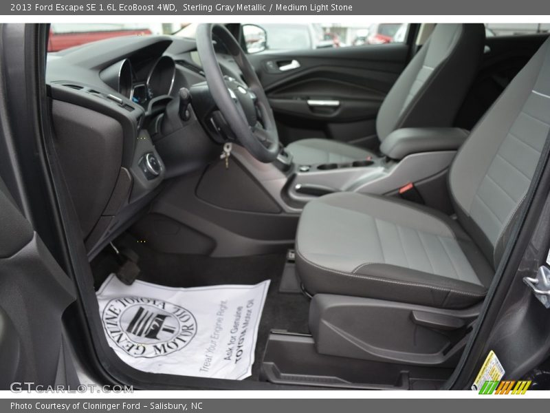 Sterling Gray Metallic / Medium Light Stone 2013 Ford Escape SE 1.6L EcoBoost 4WD