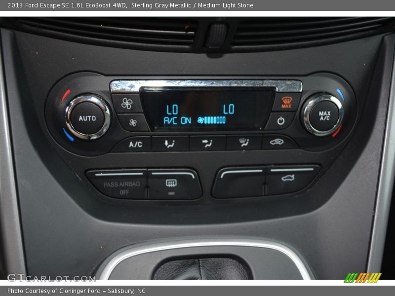 Sterling Gray Metallic / Medium Light Stone 2013 Ford Escape SE 1.6L EcoBoost 4WD