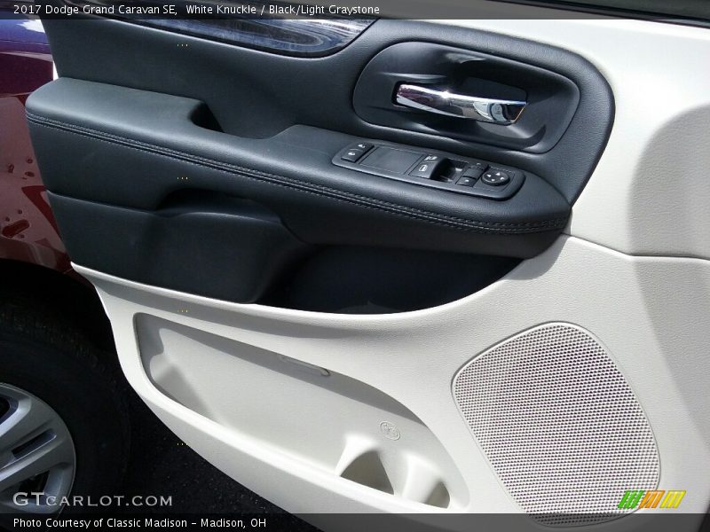 White Knuckle / Black/Light Graystone 2017 Dodge Grand Caravan SE