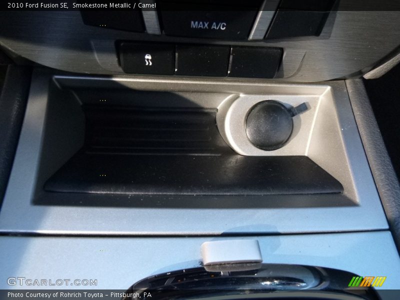 Smokestone Metallic / Camel 2010 Ford Fusion SE