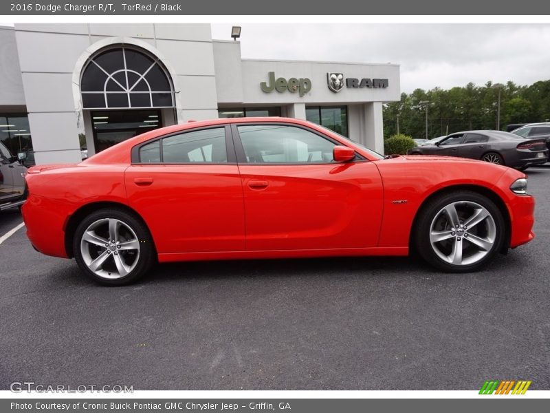 TorRed / Black 2016 Dodge Charger R/T