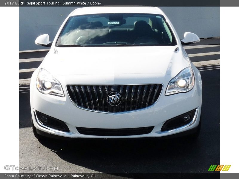 Summit White / Ebony 2017 Buick Regal Sport Touring