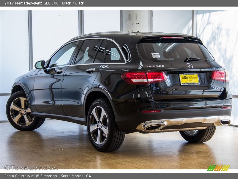 Black / Black 2017 Mercedes-Benz GLC 300