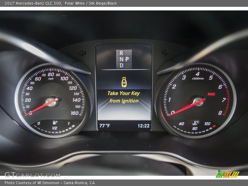 Polar White / Silk Beige/Black 2017 Mercedes-Benz GLC 300