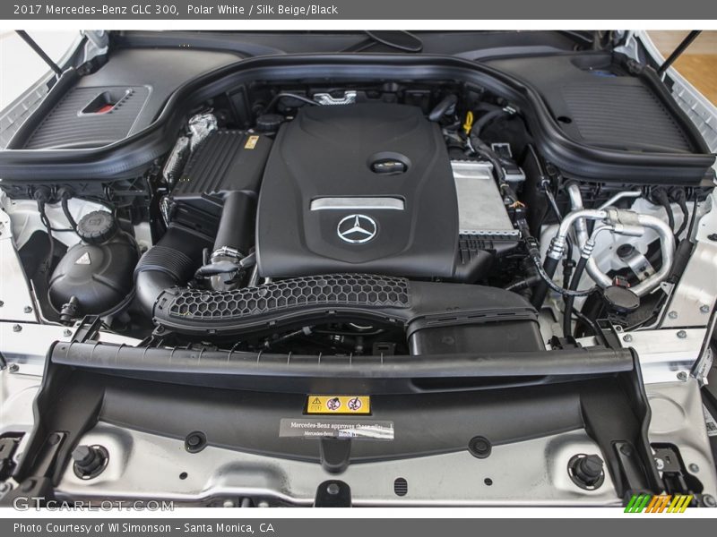 Polar White / Silk Beige/Black 2017 Mercedes-Benz GLC 300