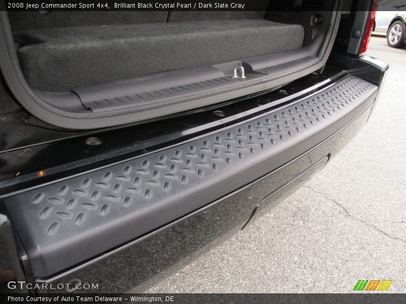 Brilliant Black Crystal Pearl / Dark Slate Gray 2008 Jeep Commander Sport 4x4