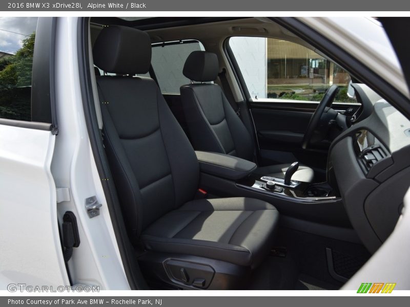 Alpine White / Black 2016 BMW X3 xDrive28i