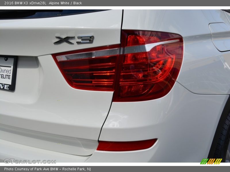 Alpine White / Black 2016 BMW X3 xDrive28i