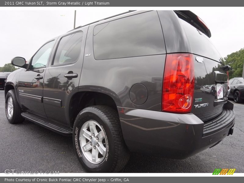Storm Gray Metallic / Light Titanium 2011 GMC Yukon SLT