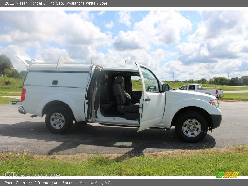 Avalanche White / Steel 2012 Nissan Frontier S King Cab