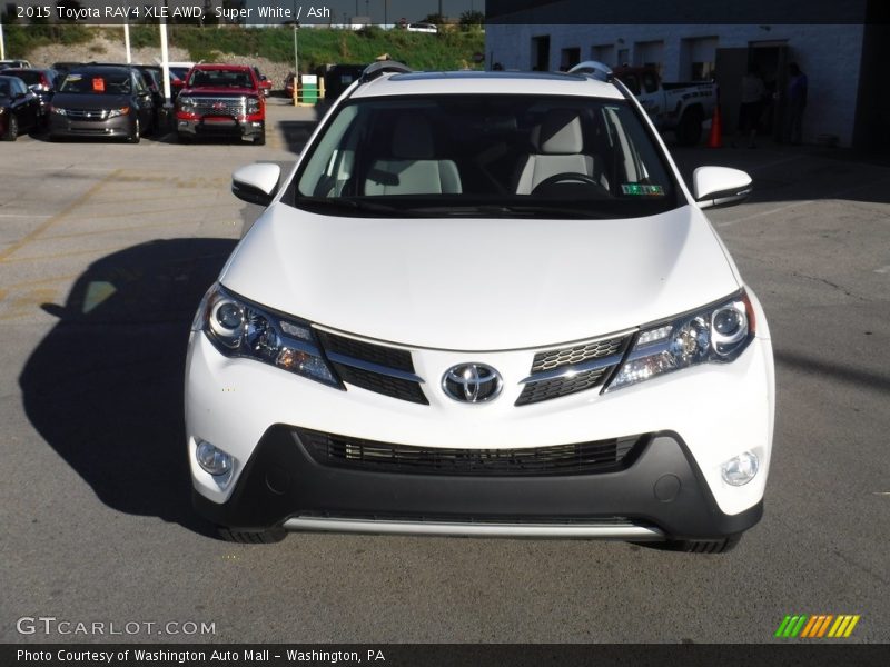 Super White / Ash 2015 Toyota RAV4 XLE AWD