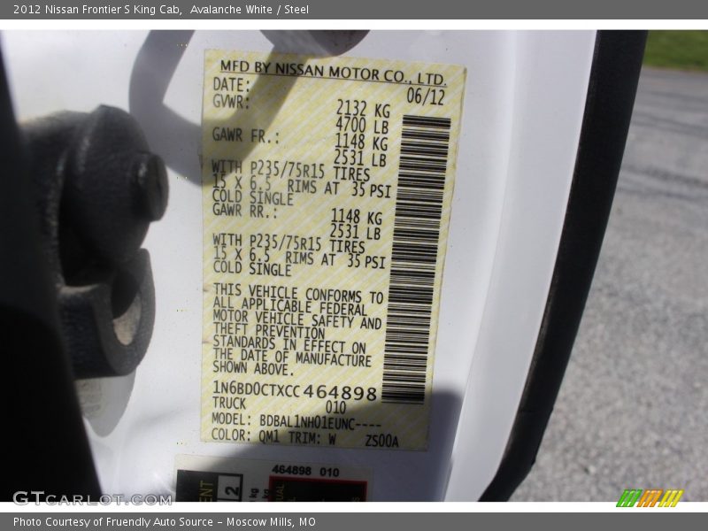 Avalanche White / Steel 2012 Nissan Frontier S King Cab