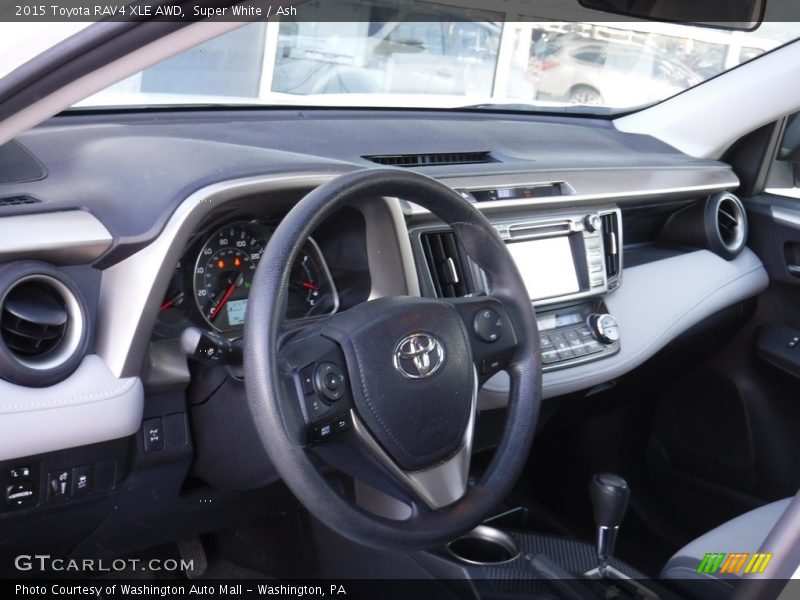 Super White / Ash 2015 Toyota RAV4 XLE AWD