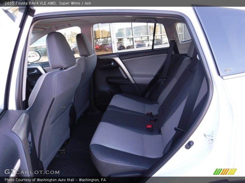 Super White / Ash 2015 Toyota RAV4 XLE AWD