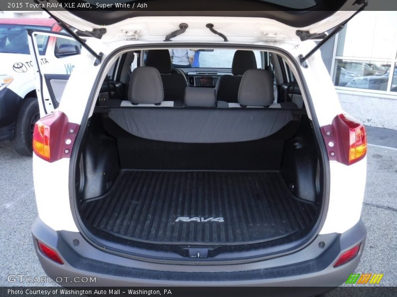 Super White / Ash 2015 Toyota RAV4 XLE AWD