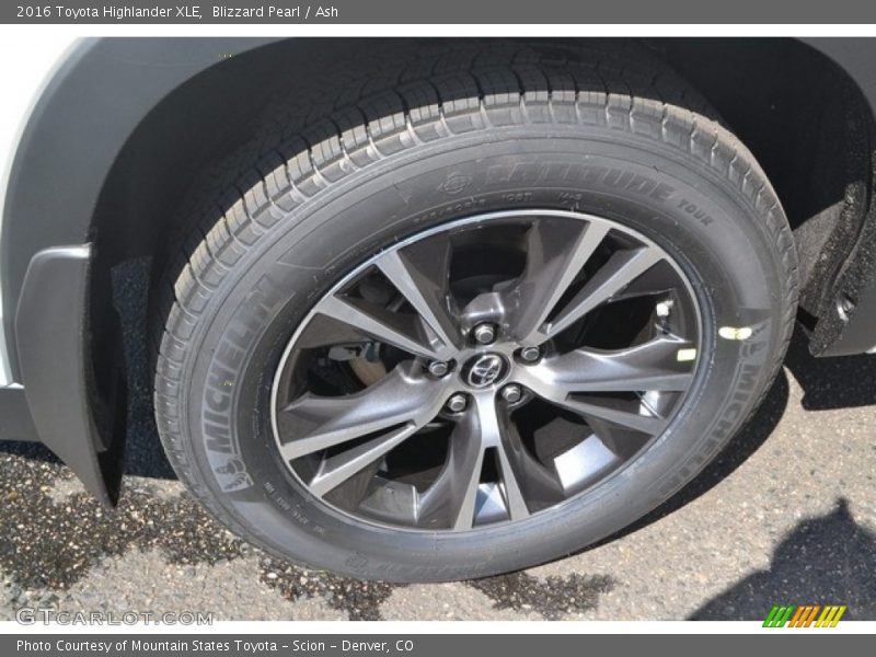 Blizzard Pearl / Ash 2016 Toyota Highlander XLE