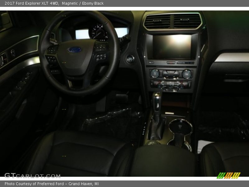 Magnetic / Ebony Black 2017 Ford Explorer XLT 4WD