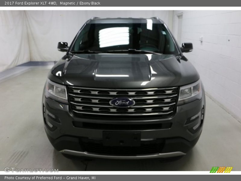 Magnetic / Ebony Black 2017 Ford Explorer XLT 4WD