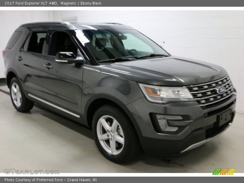 Magnetic / Ebony Black 2017 Ford Explorer XLT 4WD