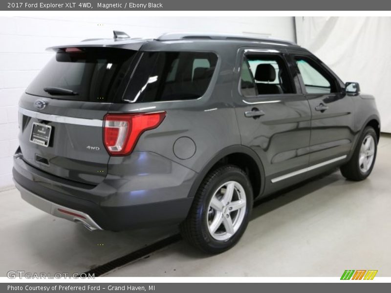 Magnetic / Ebony Black 2017 Ford Explorer XLT 4WD