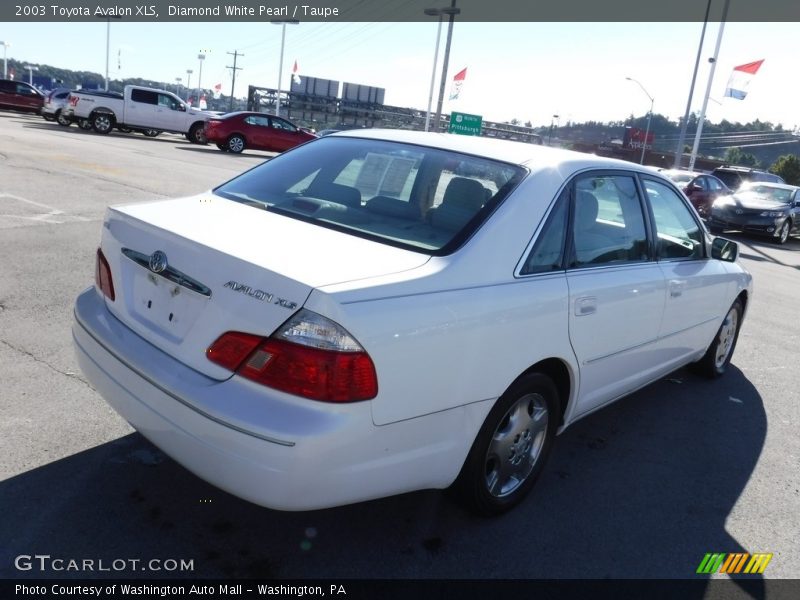 Diamond White Pearl / Taupe 2003 Toyota Avalon XLS