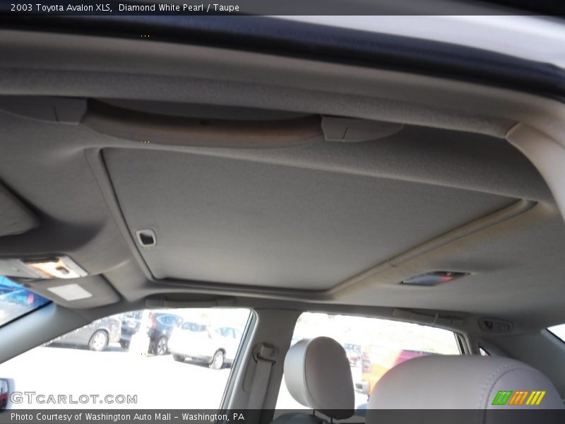 Diamond White Pearl / Taupe 2003 Toyota Avalon XLS