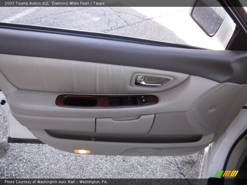 Diamond White Pearl / Taupe 2003 Toyota Avalon XLS