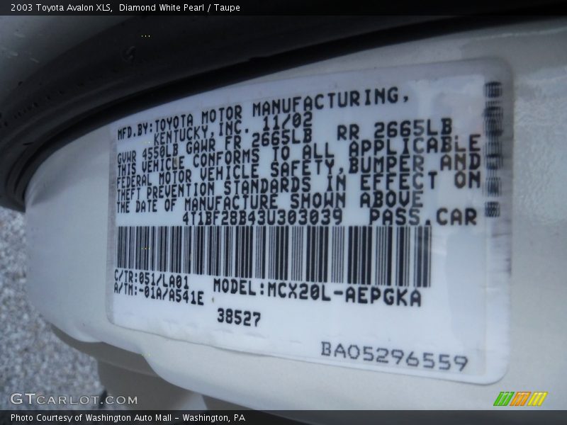 Diamond White Pearl / Taupe 2003 Toyota Avalon XLS