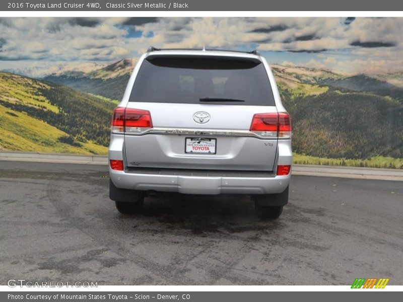 Classic Silver Metallic / Black 2016 Toyota Land Cruiser 4WD