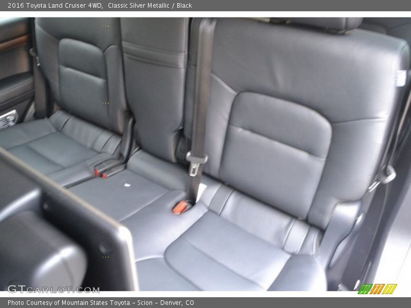 Classic Silver Metallic / Black 2016 Toyota Land Cruiser 4WD