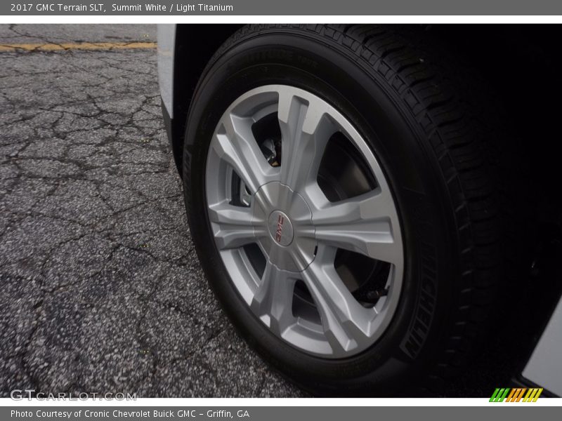 Summit White / Light Titanium 2017 GMC Terrain SLT