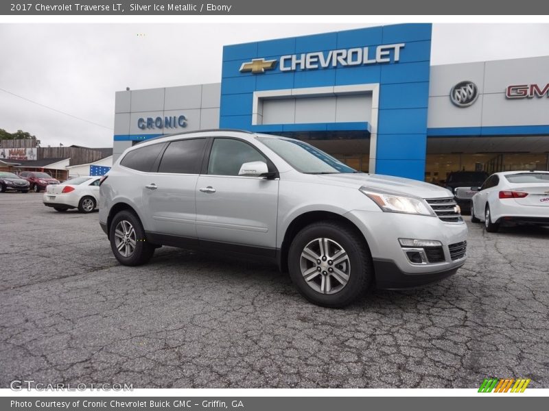 Silver Ice Metallic / Ebony 2017 Chevrolet Traverse LT