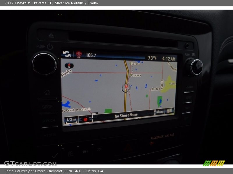 Silver Ice Metallic / Ebony 2017 Chevrolet Traverse LT