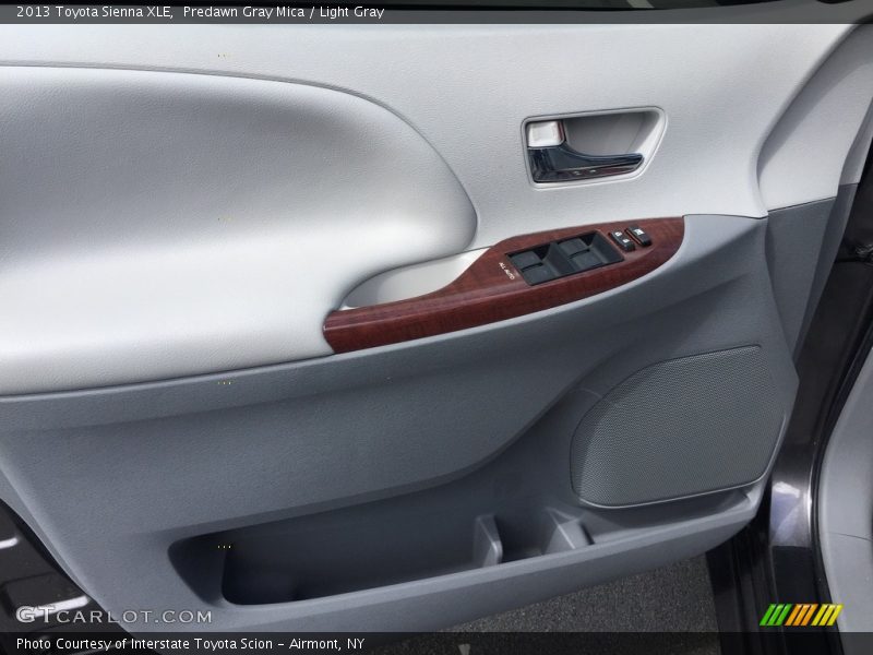 Predawn Gray Mica / Light Gray 2013 Toyota Sienna XLE