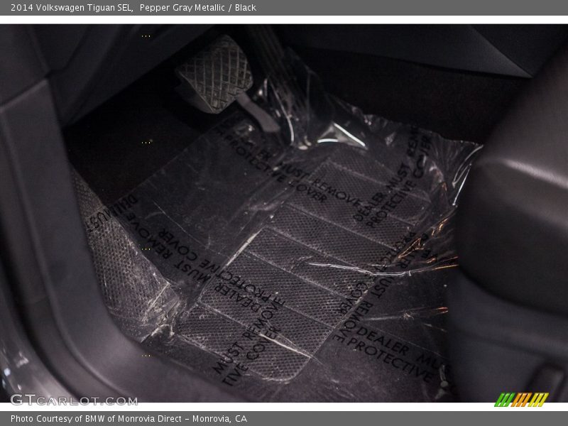 Pepper Gray Metallic / Black 2014 Volkswagen Tiguan SEL