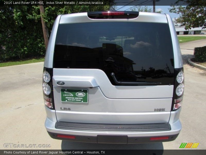 Indus Silver Metallic / Almond/Arabica 2016 Land Rover LR4 HSE
