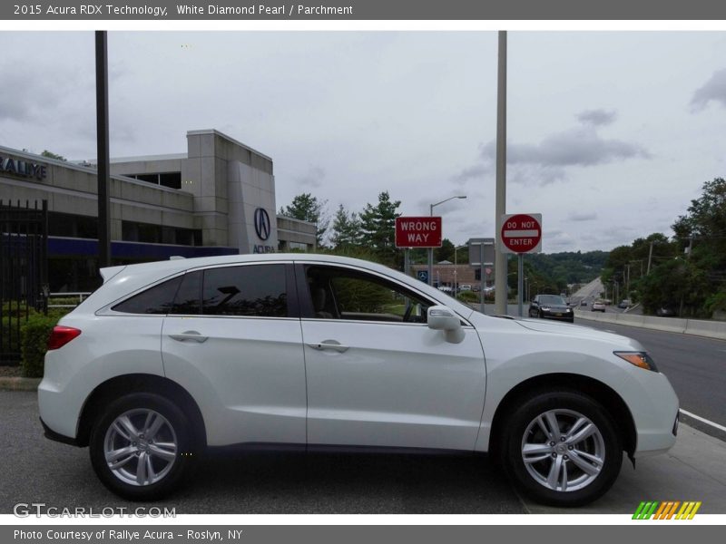 White Diamond Pearl / Parchment 2015 Acura RDX Technology