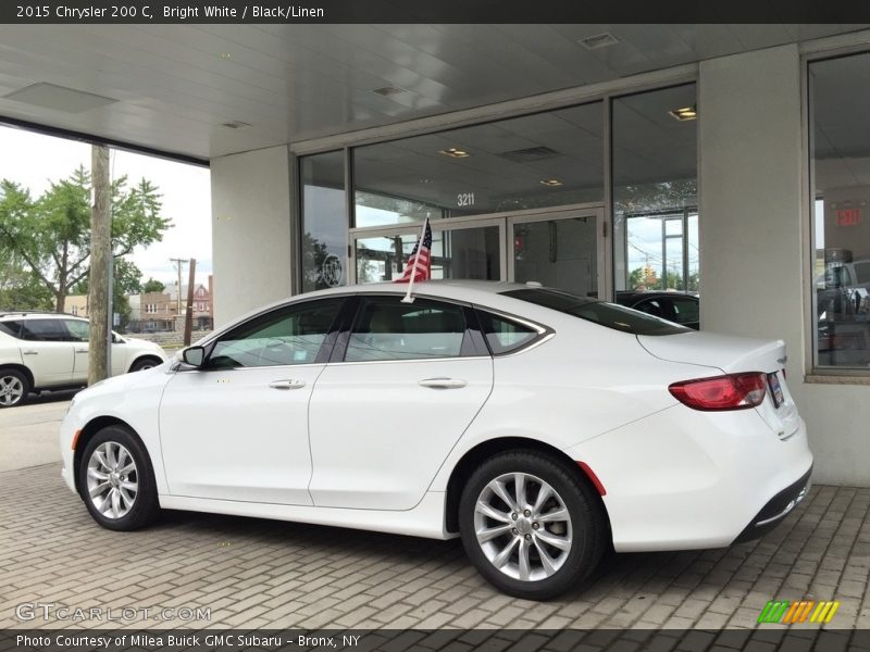 Bright White / Black/Linen 2015 Chrysler 200 C