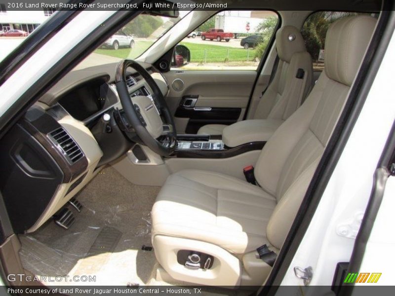 Fuji White / Espresso/Almond 2016 Land Rover Range Rover Supercharged