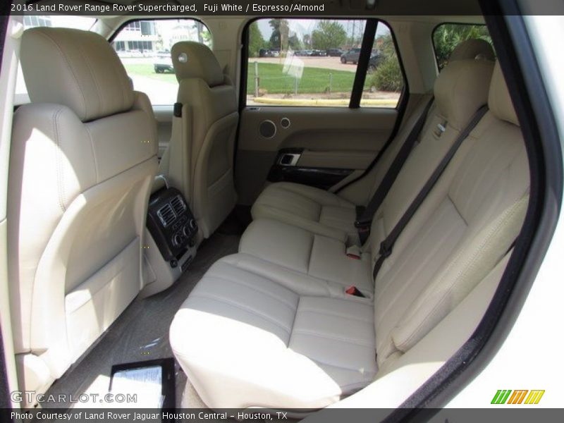 Fuji White / Espresso/Almond 2016 Land Rover Range Rover Supercharged