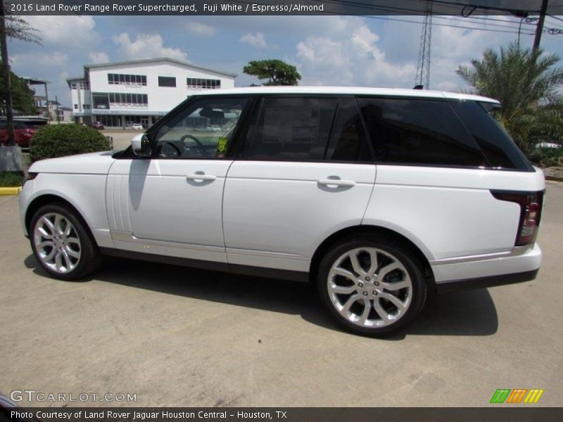 Fuji White / Espresso/Almond 2016 Land Rover Range Rover Supercharged